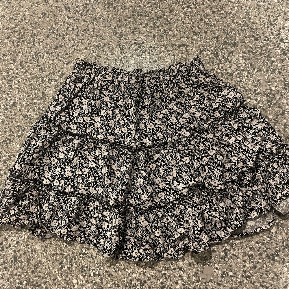 Ruffle skirt